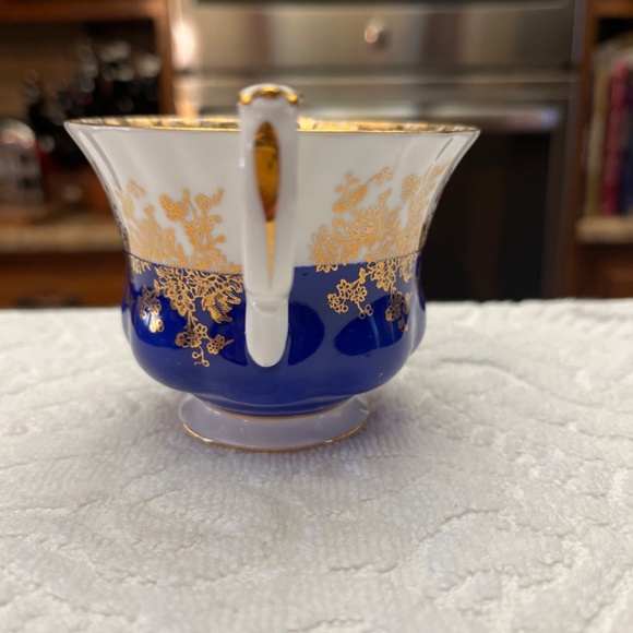 Vintage 1970’s Royal Albert Bone China Cobalt Blue/Gold  Cup/Saucer Regal Serie. - Picture 8 of 14